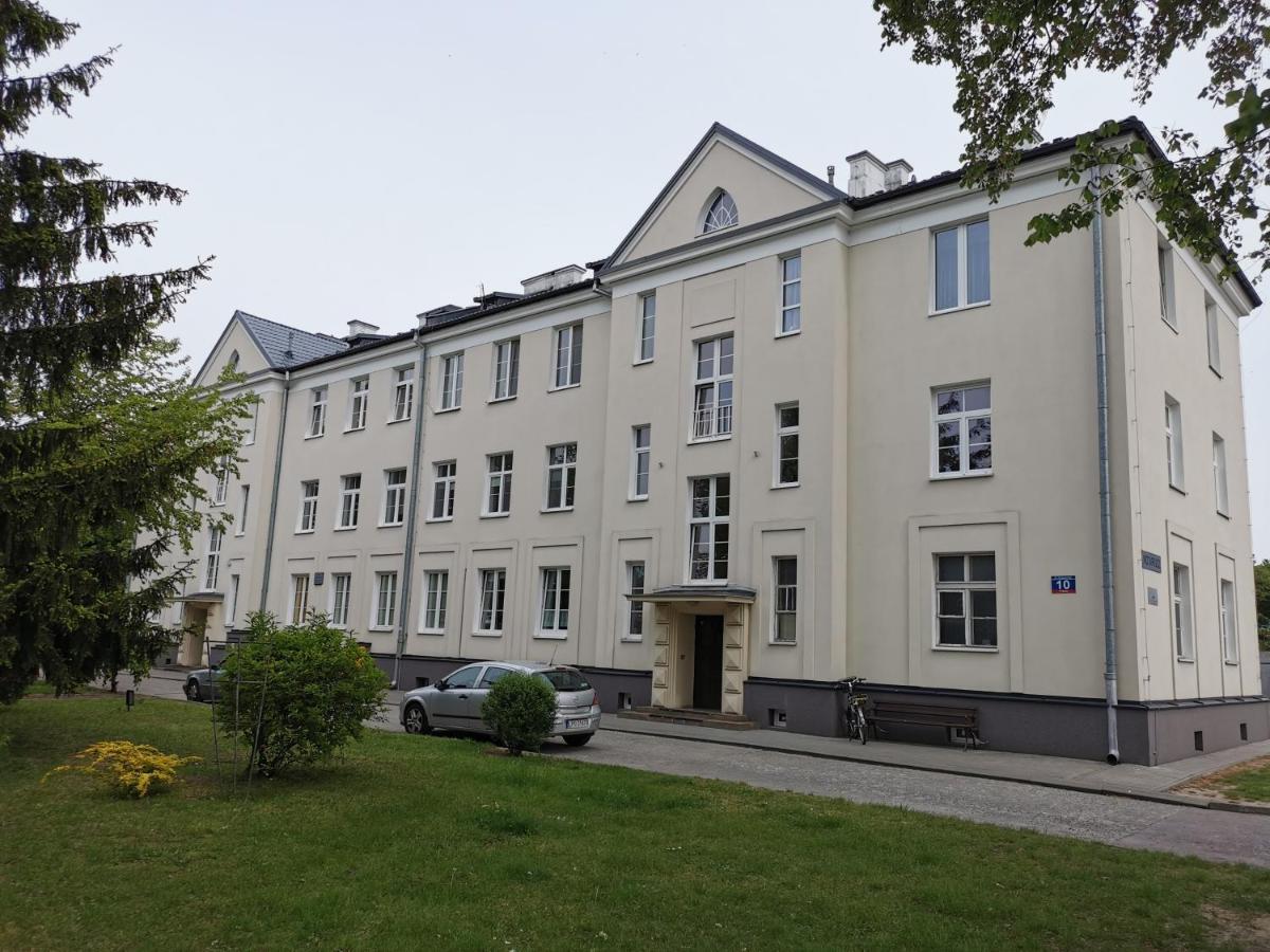Podoficerski Z Sauna-fvat, Parking